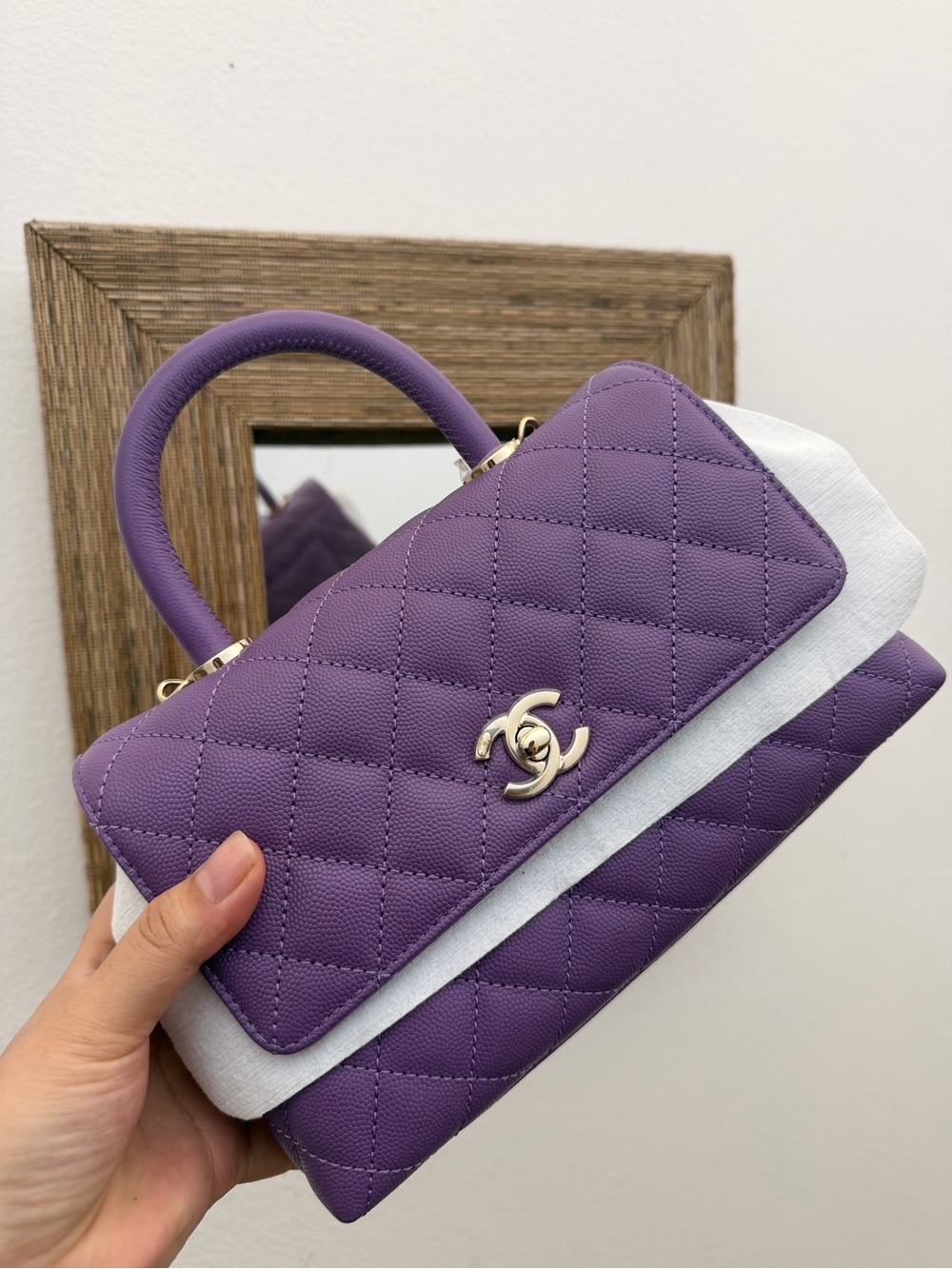 NEW w/ Receipt CHANEL  22P Purple Violet Caviar Light GHW Small Coco Handle Flap